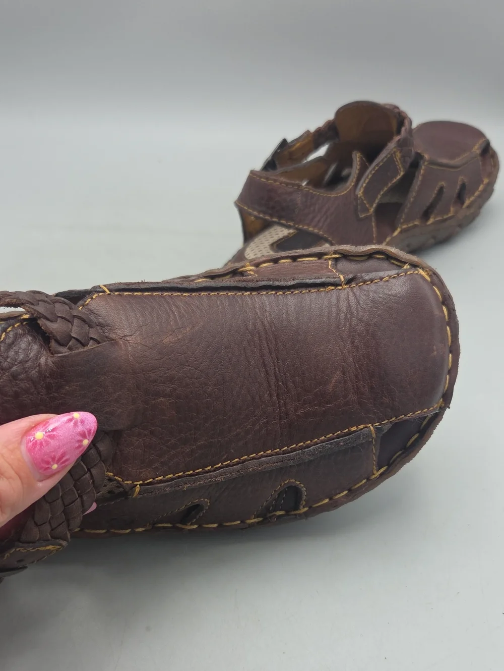 Born Men's 9 Brown Leather Braided Fisherman Sandals